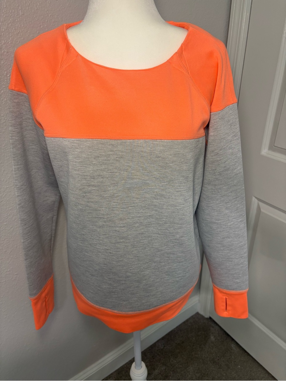 ATHLETA Fuse Neoprene Performance Orange Gray Colorblock Sweatshirt Medium